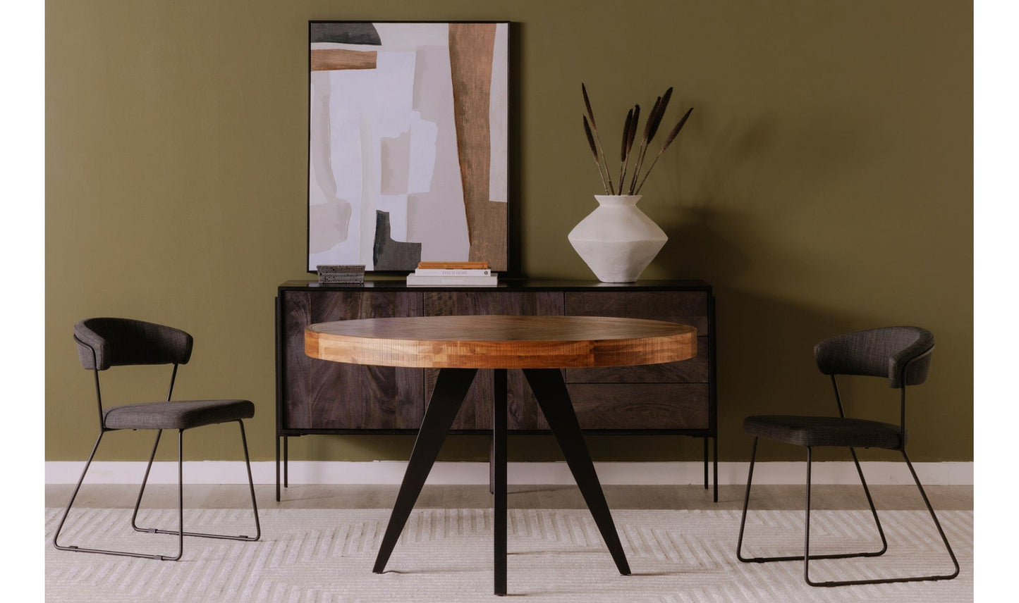 The Carpentry Shop Co. PARQ ROUND DINING TABLE AMBER PARQ ROUND DINING TABLE AMBER