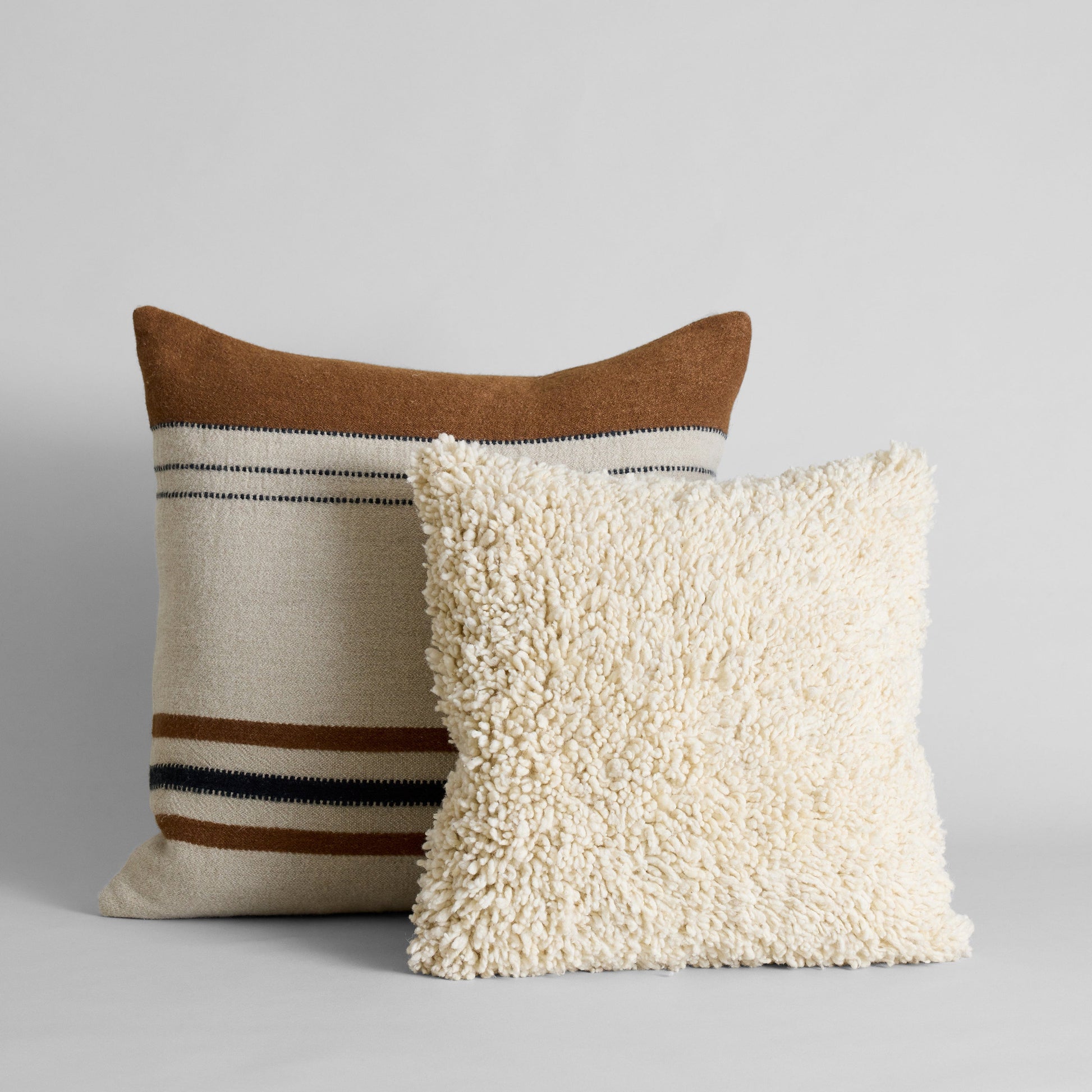 Bloomist Pillows Handmade Wool Shag Pillow, 18x18