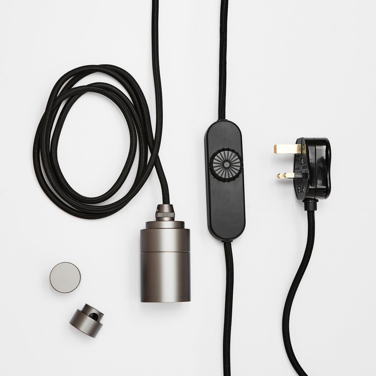 Oval II Plug-In Pendant in Graphite.