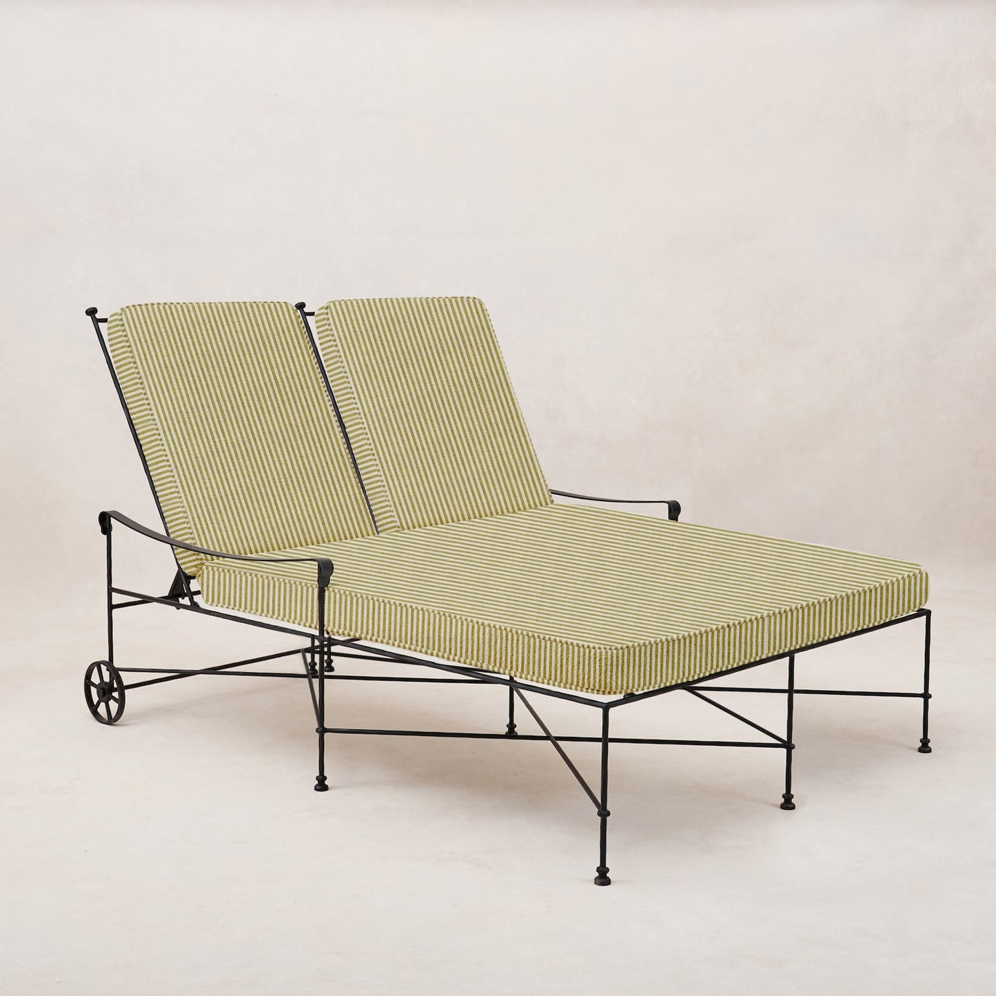 Provence Outdoor Double Chaise Lounge - Boucle
