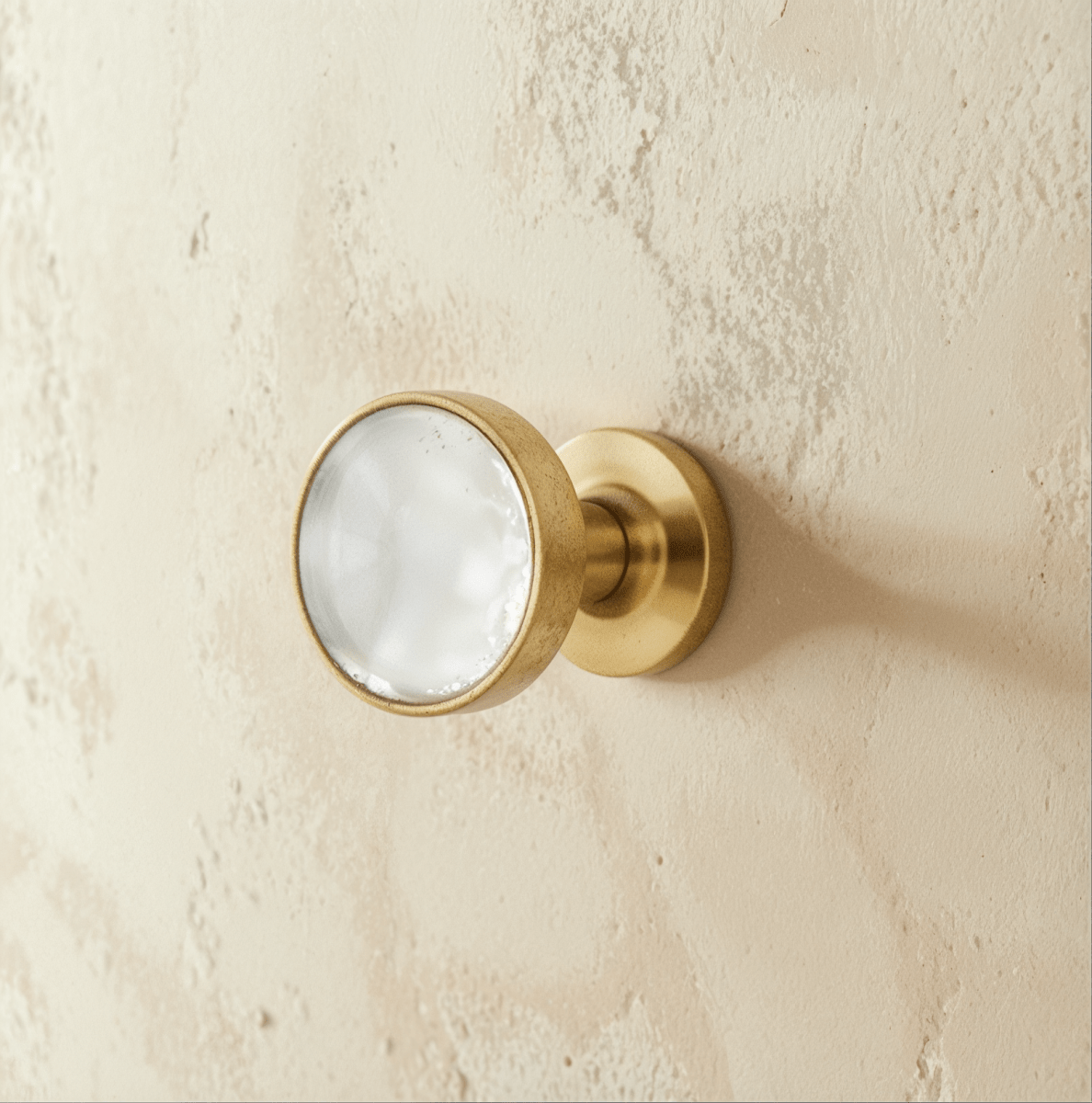 Pyient Knob & Pull Bar.