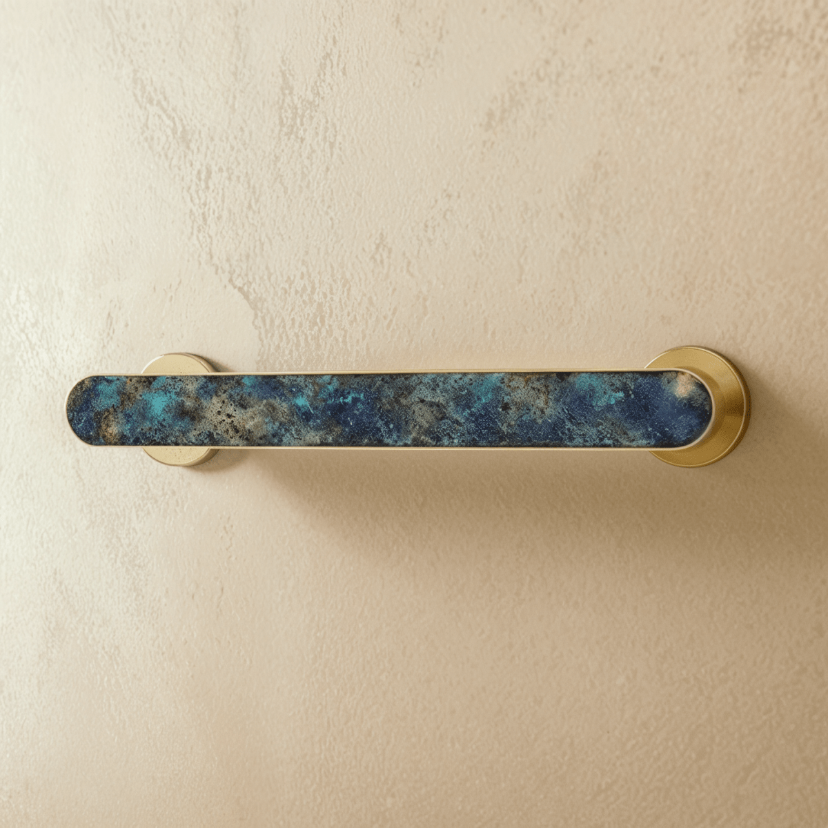 Pyient Knob & Pull Bar.