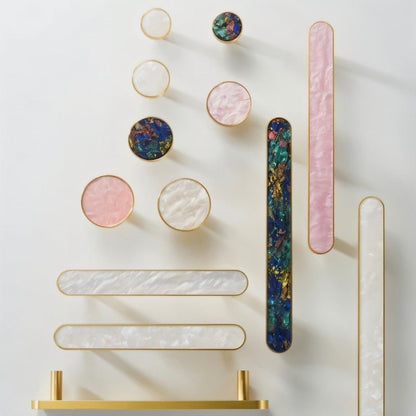 Pyient Knob & Pull Bar.