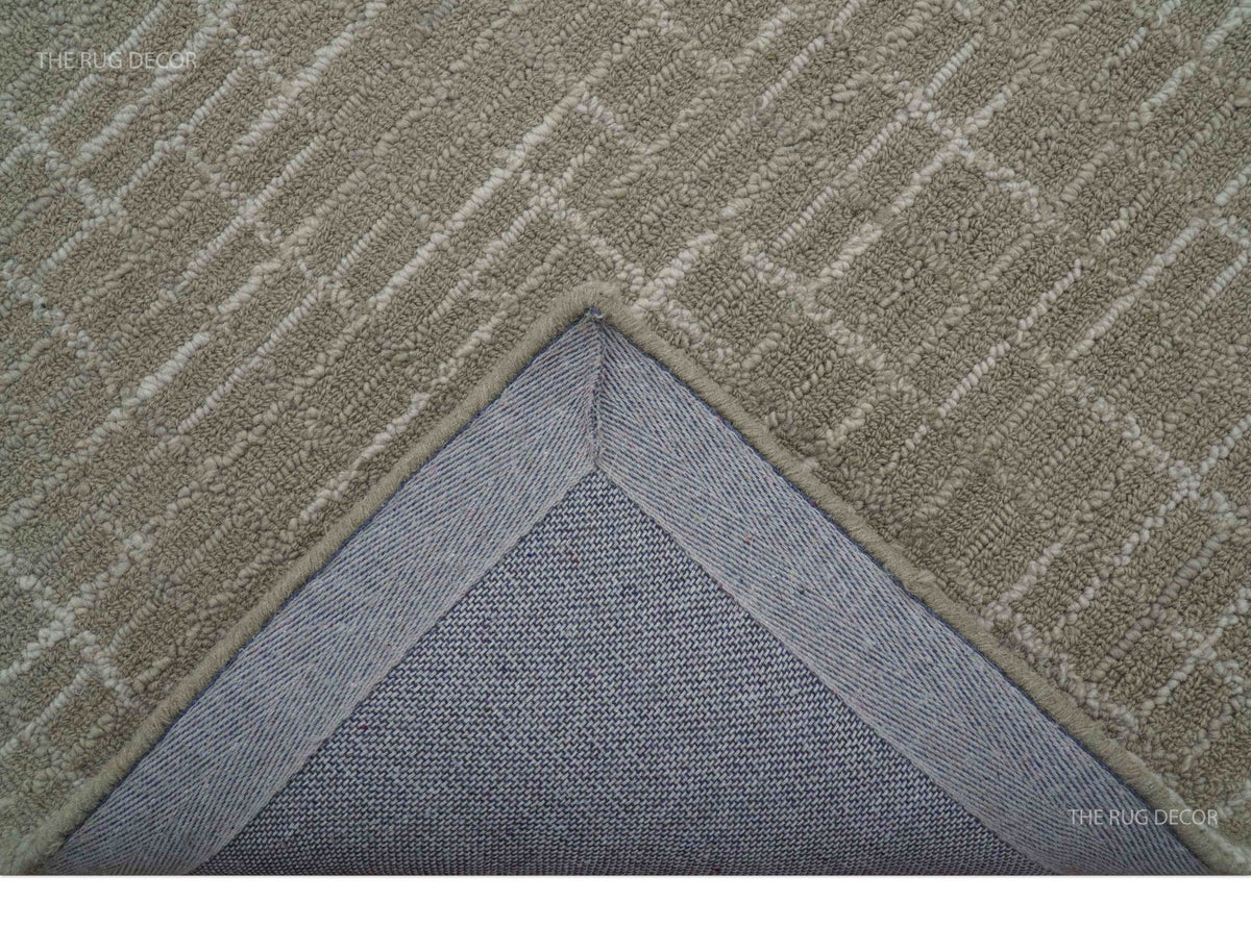 Quick Ship 8x10, 9x12 Beige Contemporary Hand Tufted Wool Rug.