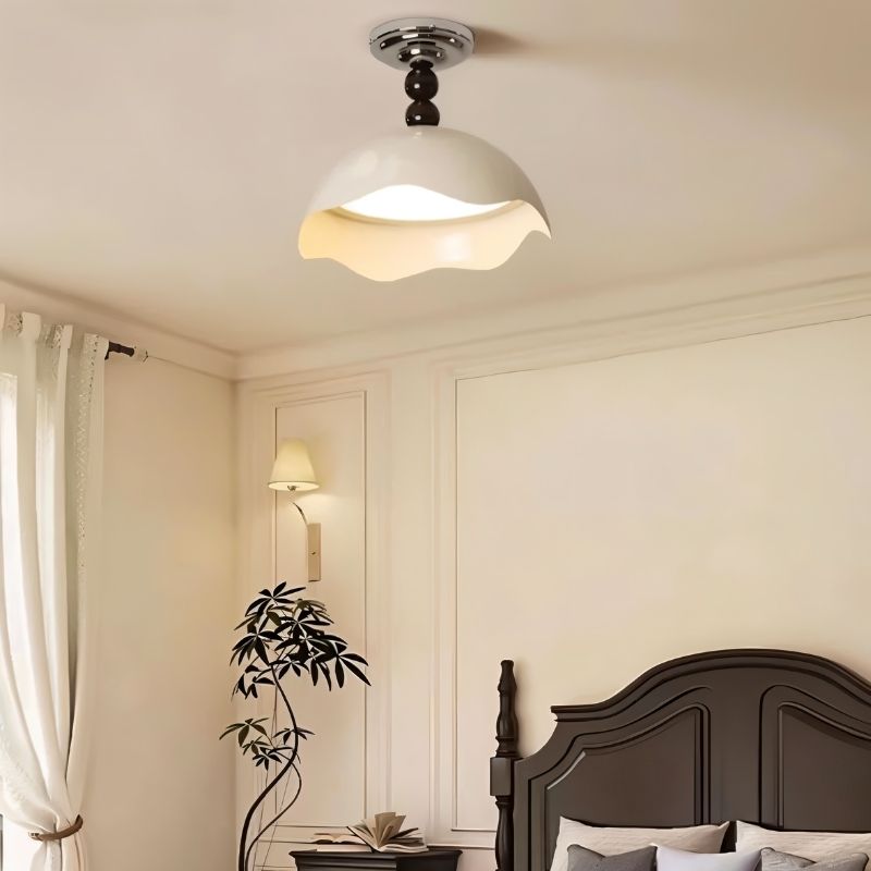Qyron Ceiling Light