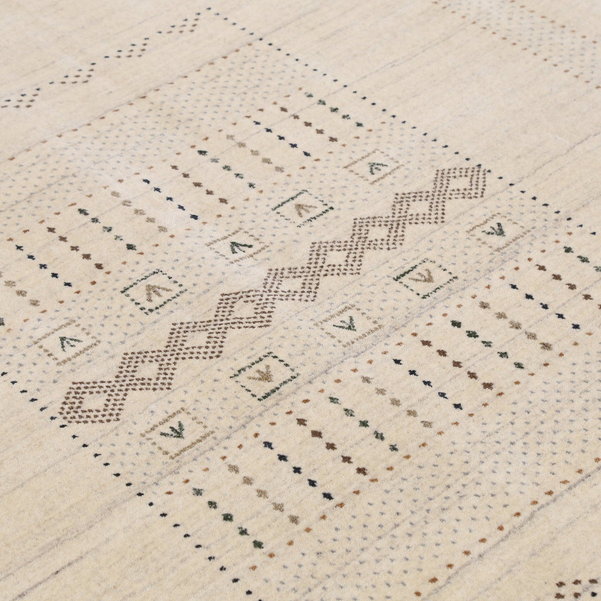 Beige Gabbeh Design Hand Loomed Wool Area Rug.