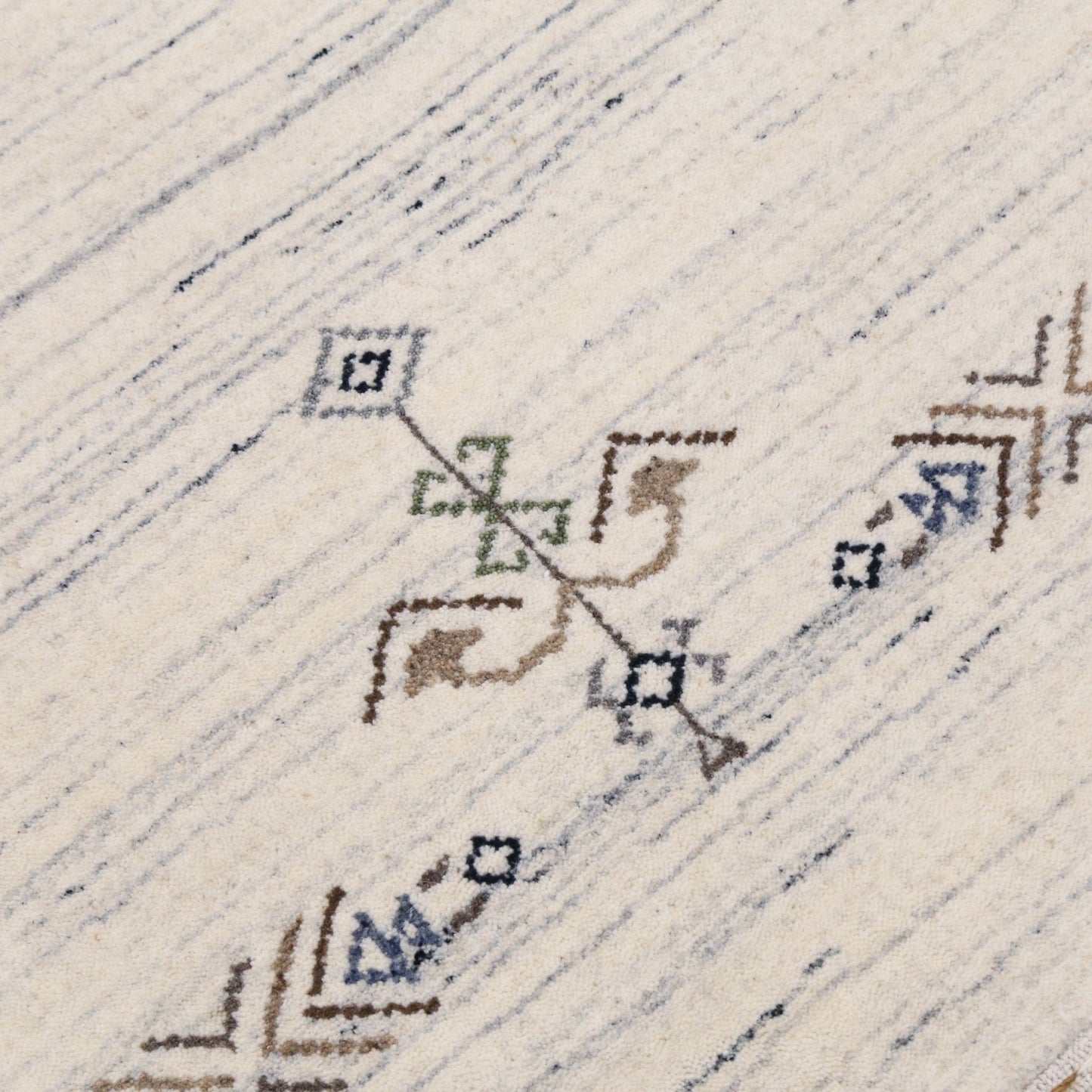 Beige Tribal Center Medallion Hand Loomed Wool Rug.