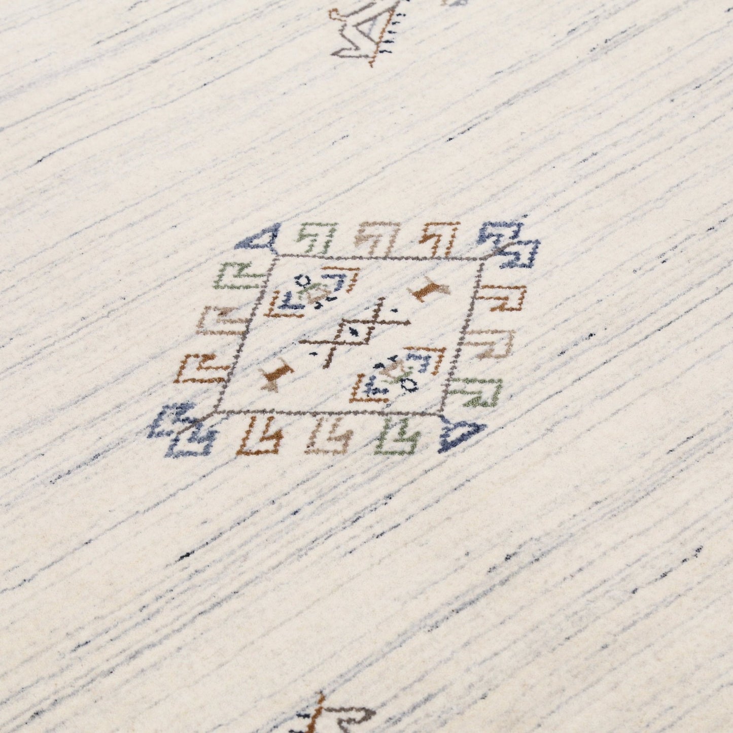 Beige Tribal Center Medallion Hand Loomed Wool Rug.
