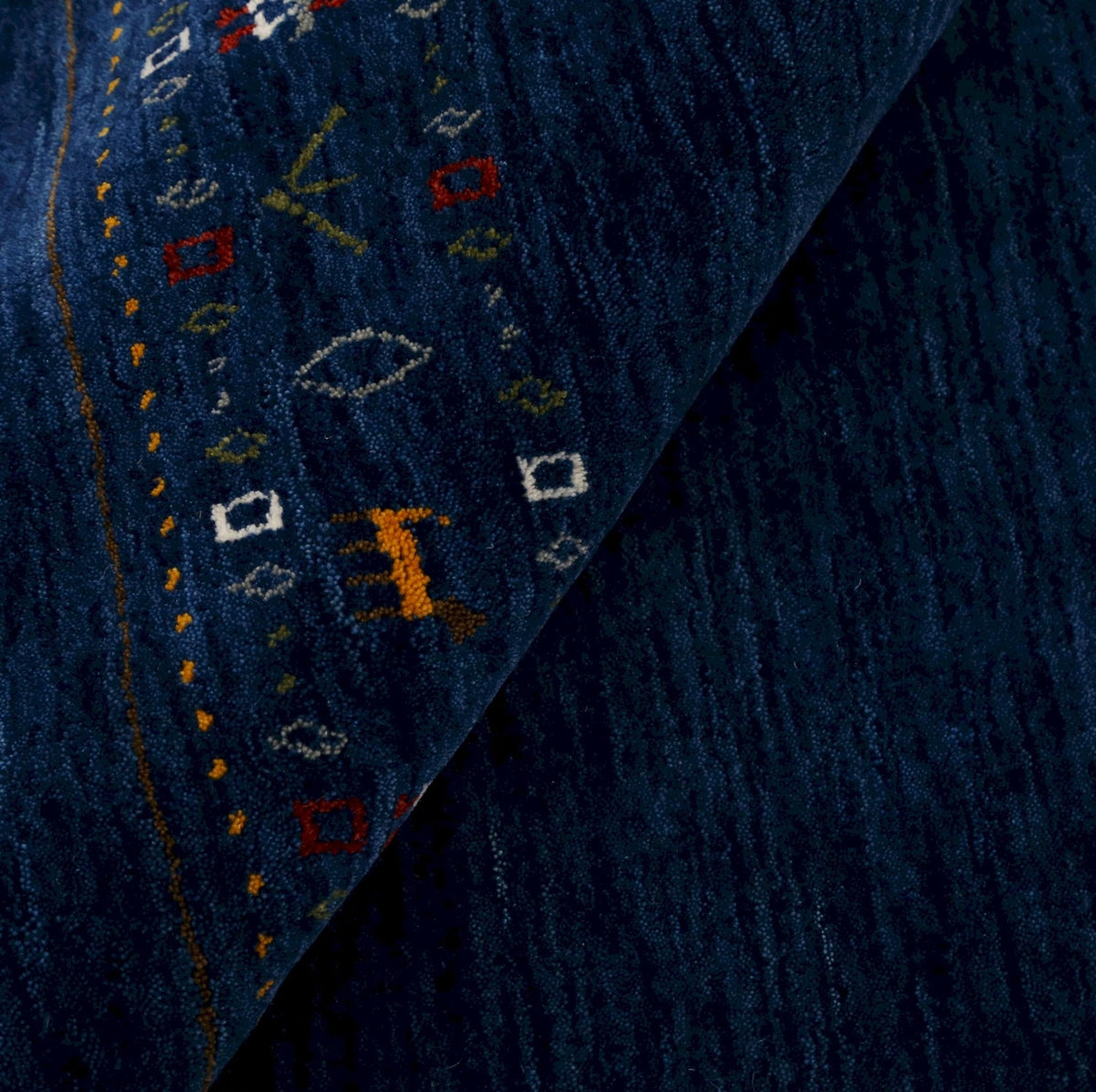 Contemporary Blue Design Hand Loomed Wool Area Rug.