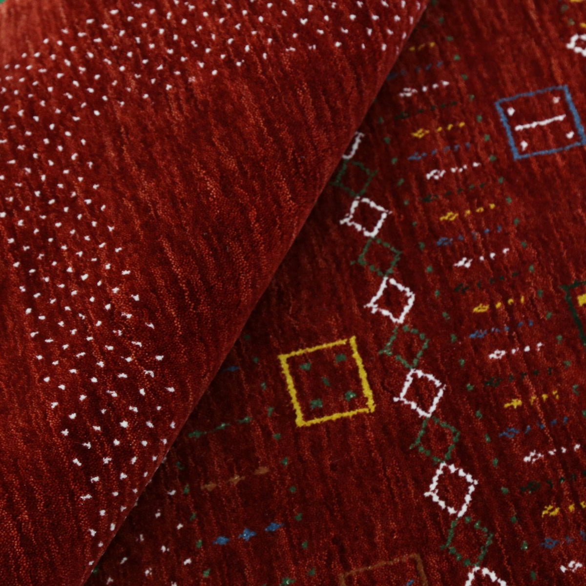Red Contemporary Center Design Hand Loomed Wool Area Rug.