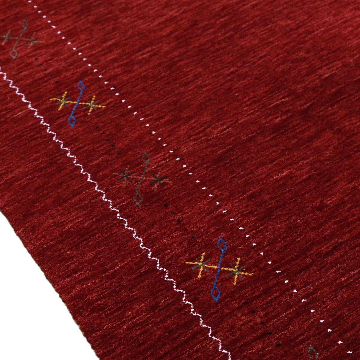 Red Gabbeh Border Design Hand Loomed Wool Area Rug.