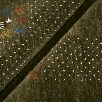 Solid with Border Patterns Hand Loomed Wool Area Rug.