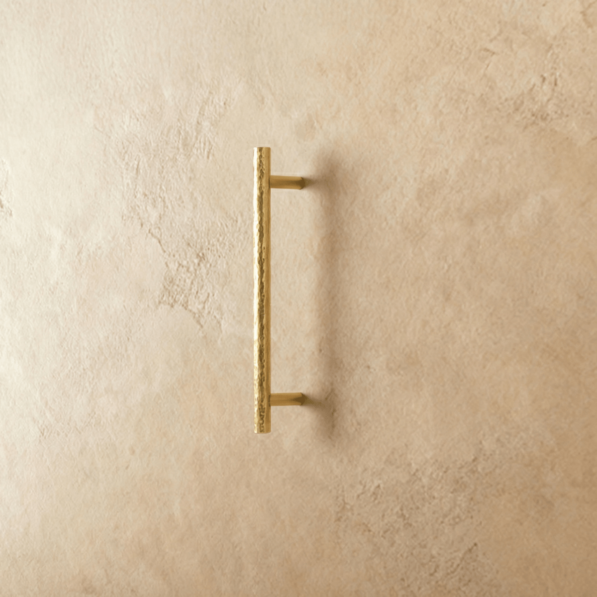 Remy Knob And Pull Bar.