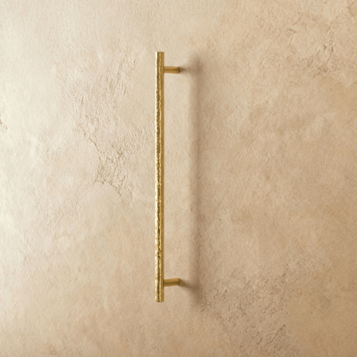Remy Knob And Pull Bar.
