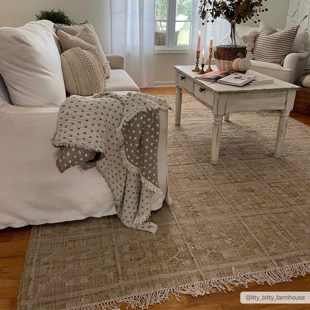 Boutique Rugs Rugs Rice Handcrafted Fringed Jute Carpet Rice Handcrafted Fringed Jute Carpet