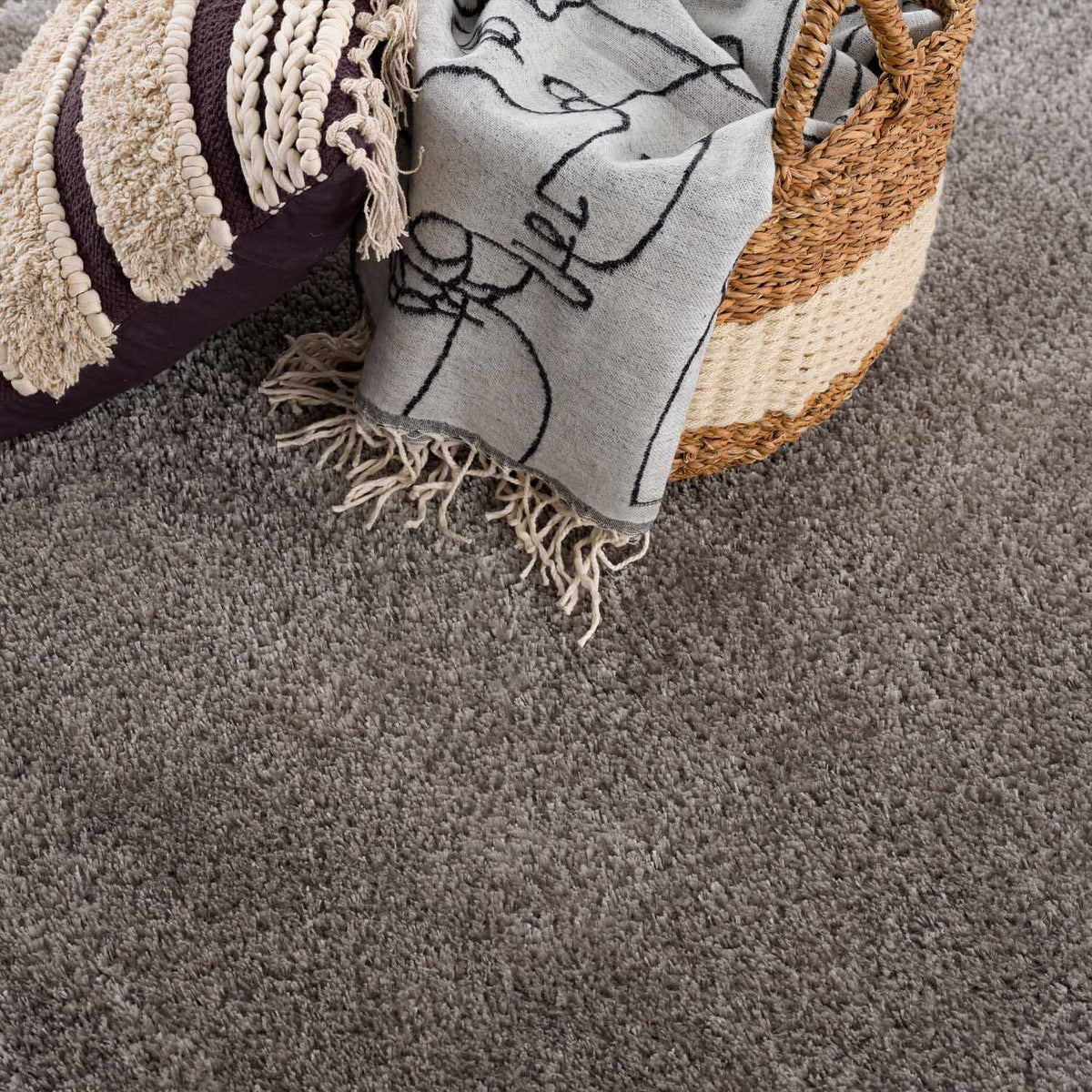 Charven Charcoal Subtle Wavy Abstract Modern Minimalist Polyester Machine Woven Area Rug
