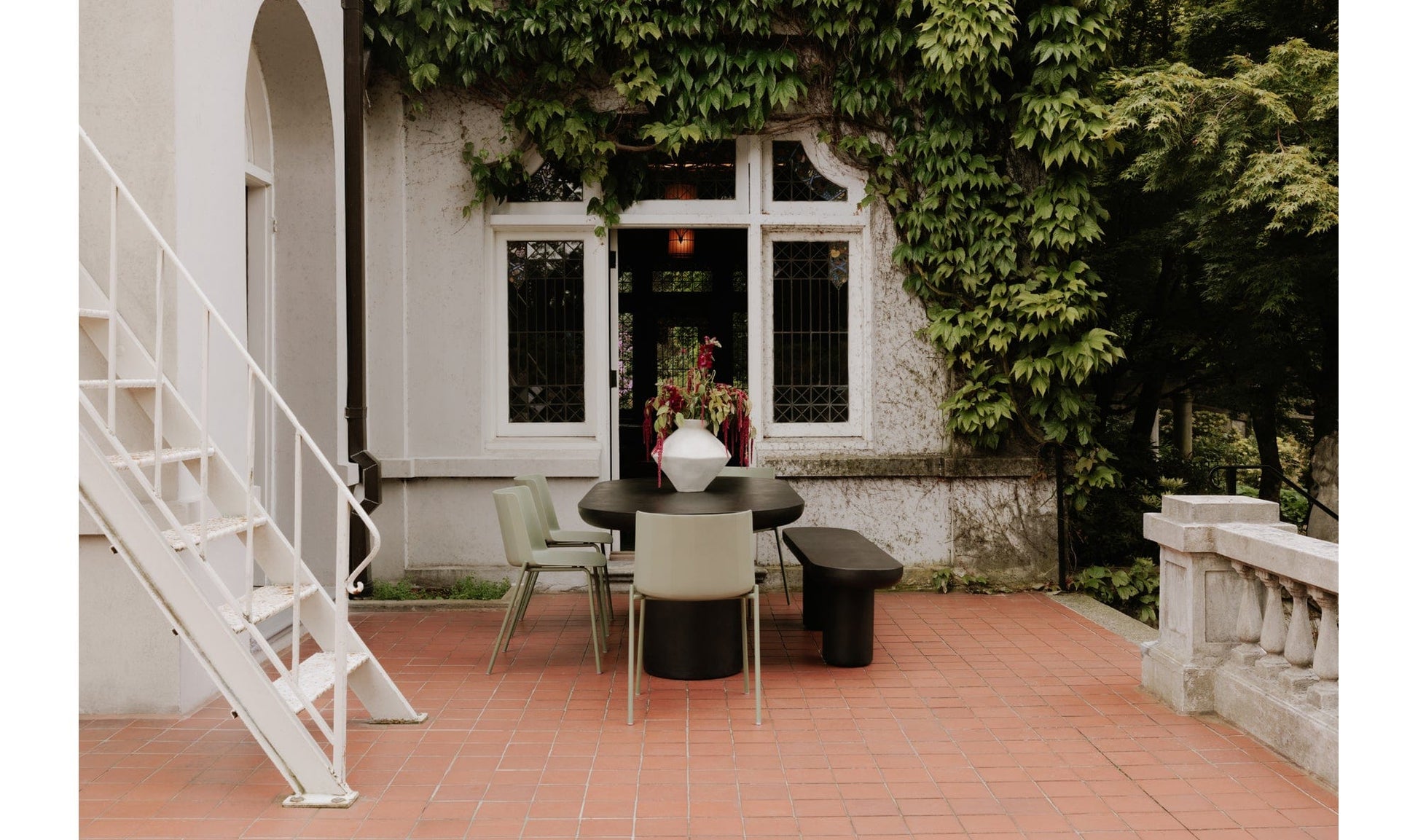 Moe's SILLA OUTDOOR DINING CHAIR- SET OF TWO (BLACK)