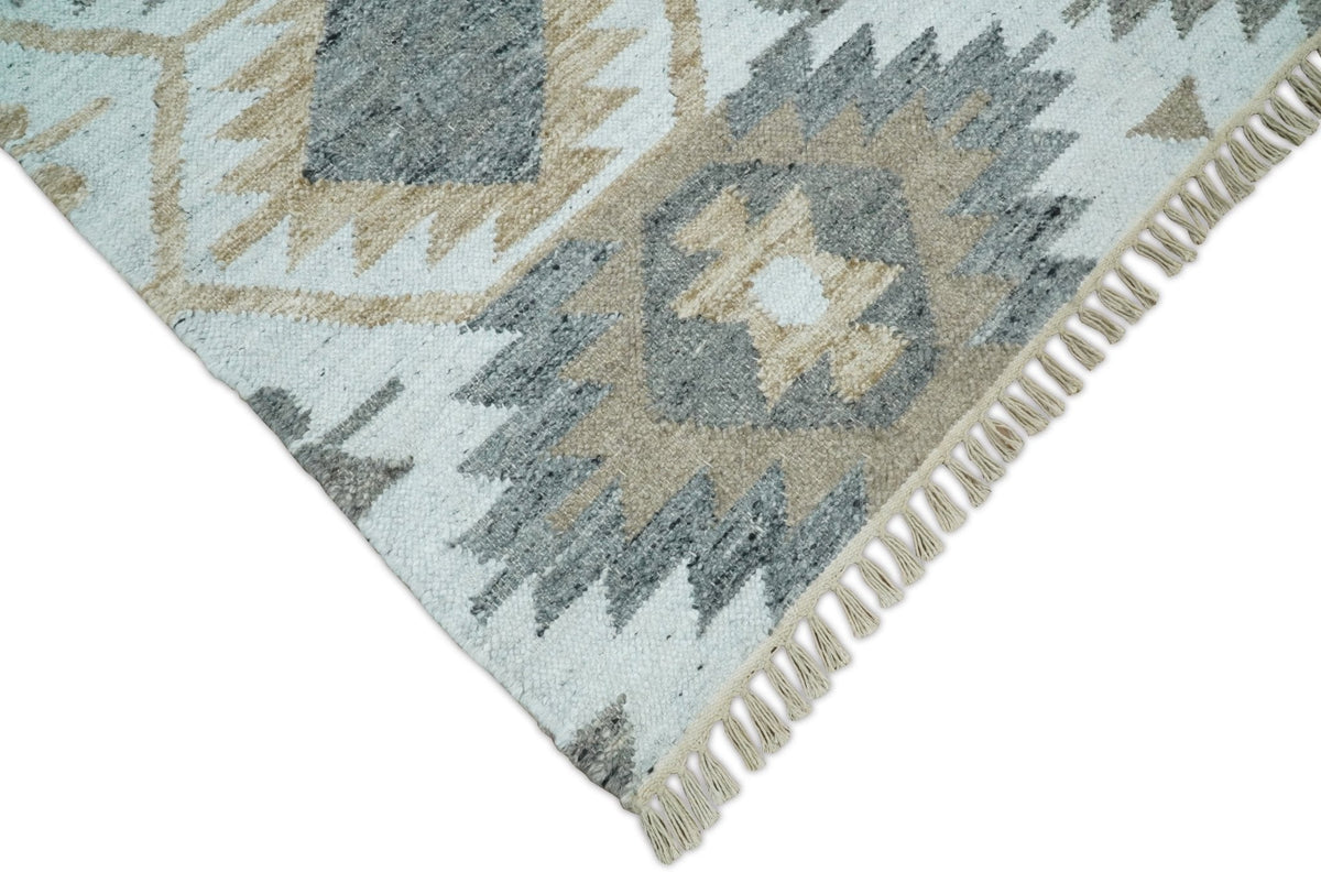 Ivory And Beige Modern Style Fine Wool and Viscose Rug.