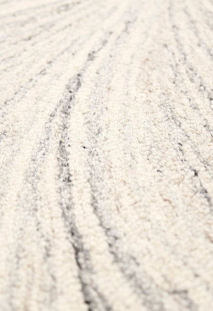 Snow Bloom Beige Hand Tufted 5x7 Wool Area Rug