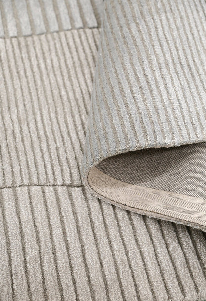 Stone Silver Modern Ripple Hand Tufted 5x7 Wool Area Rug