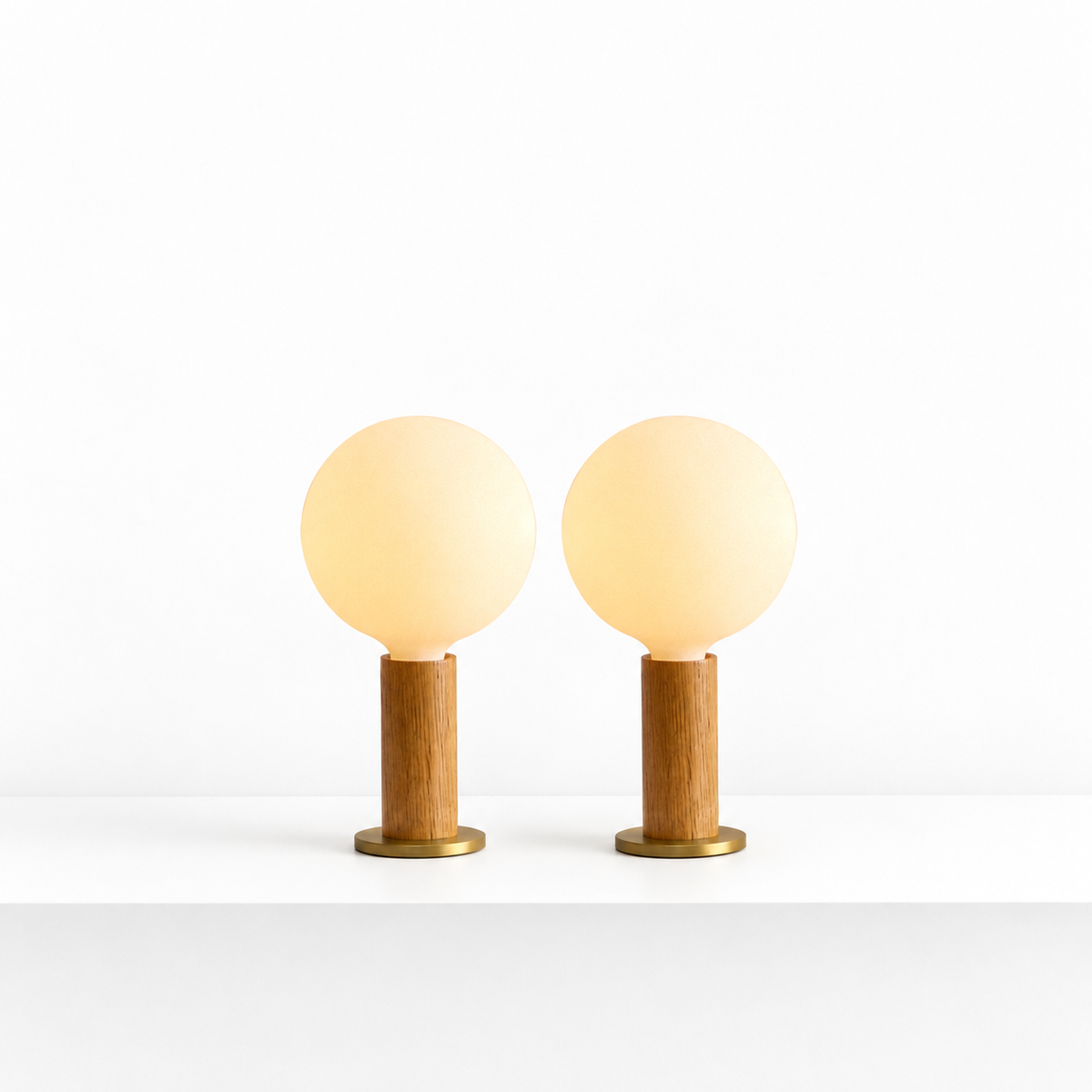 Knuckle Table Lamp in Oak + Sphere IV - Set of 2 on white background