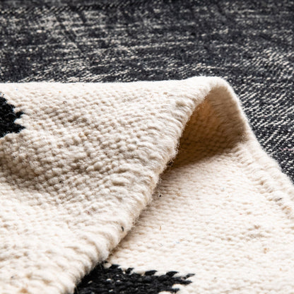 Benisouk taznakht rug Afou - Taznakht kilim rug 7.4x9.9 ft | 225x302 cm Afou - Taznakht kilim rug 7.4x9.9 ft | 225x302 cm