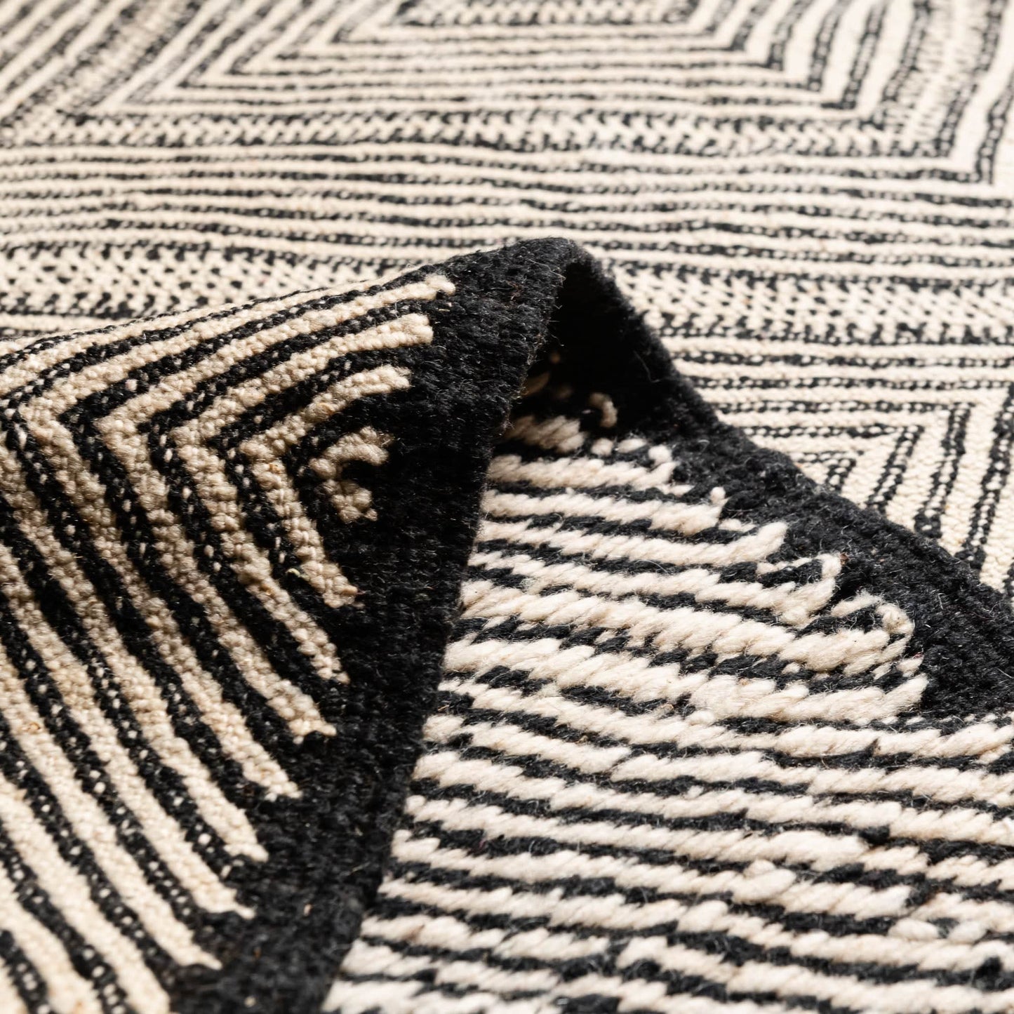 Benisouk taznakht rug Aya - taznakht kilim rug Aya - taznakht kilim rug