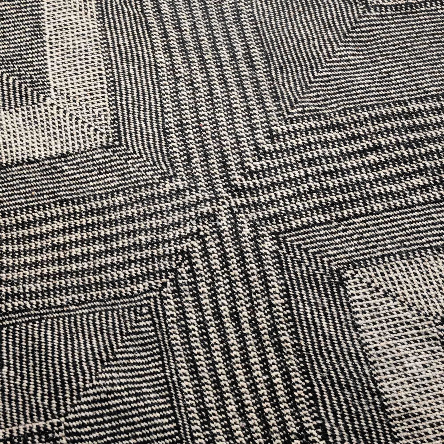 Benisouk taznakht rug Wattas - taznakht kilim rug Wattas - taznakht kilim rug