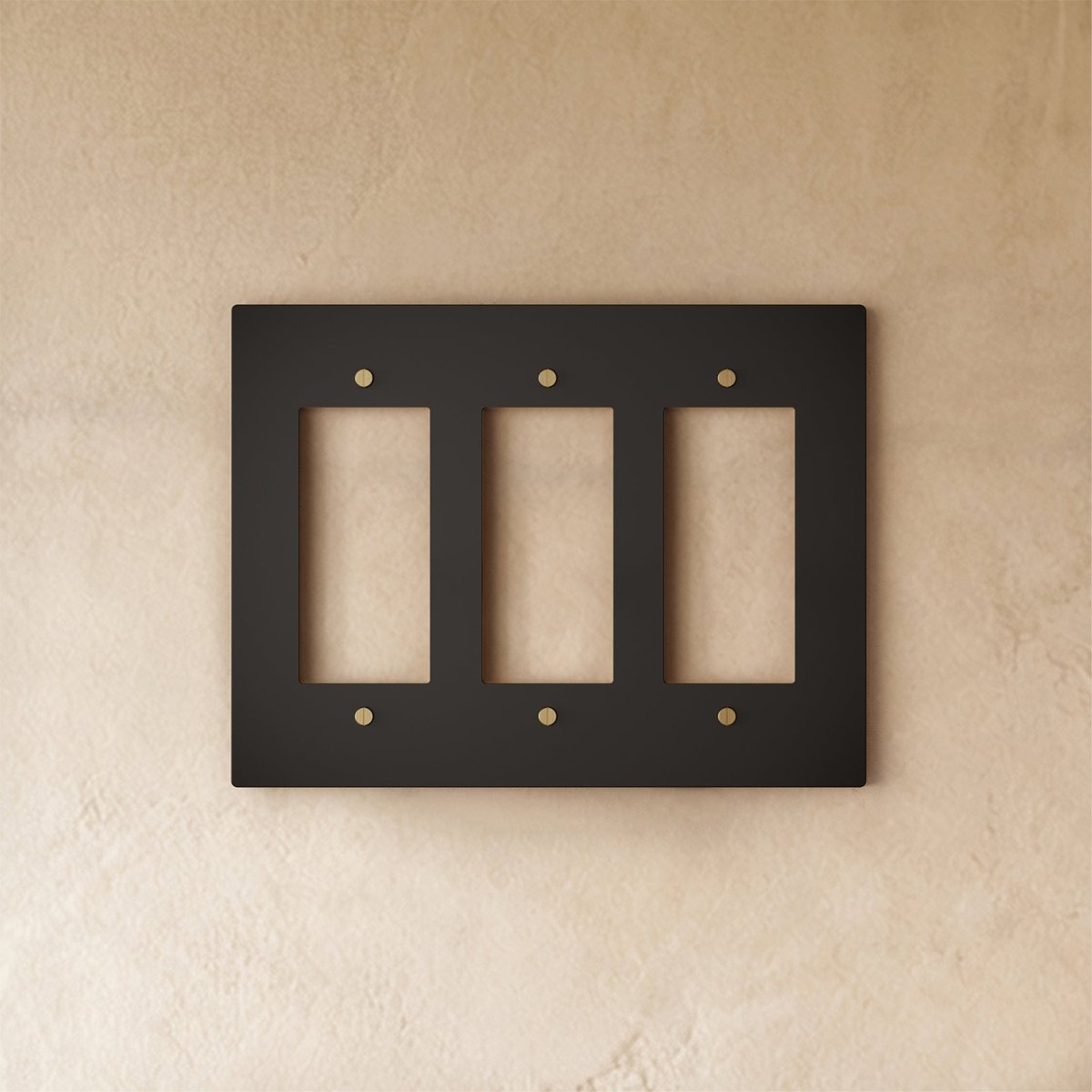 The Brass Plate (Night Black with Brass)