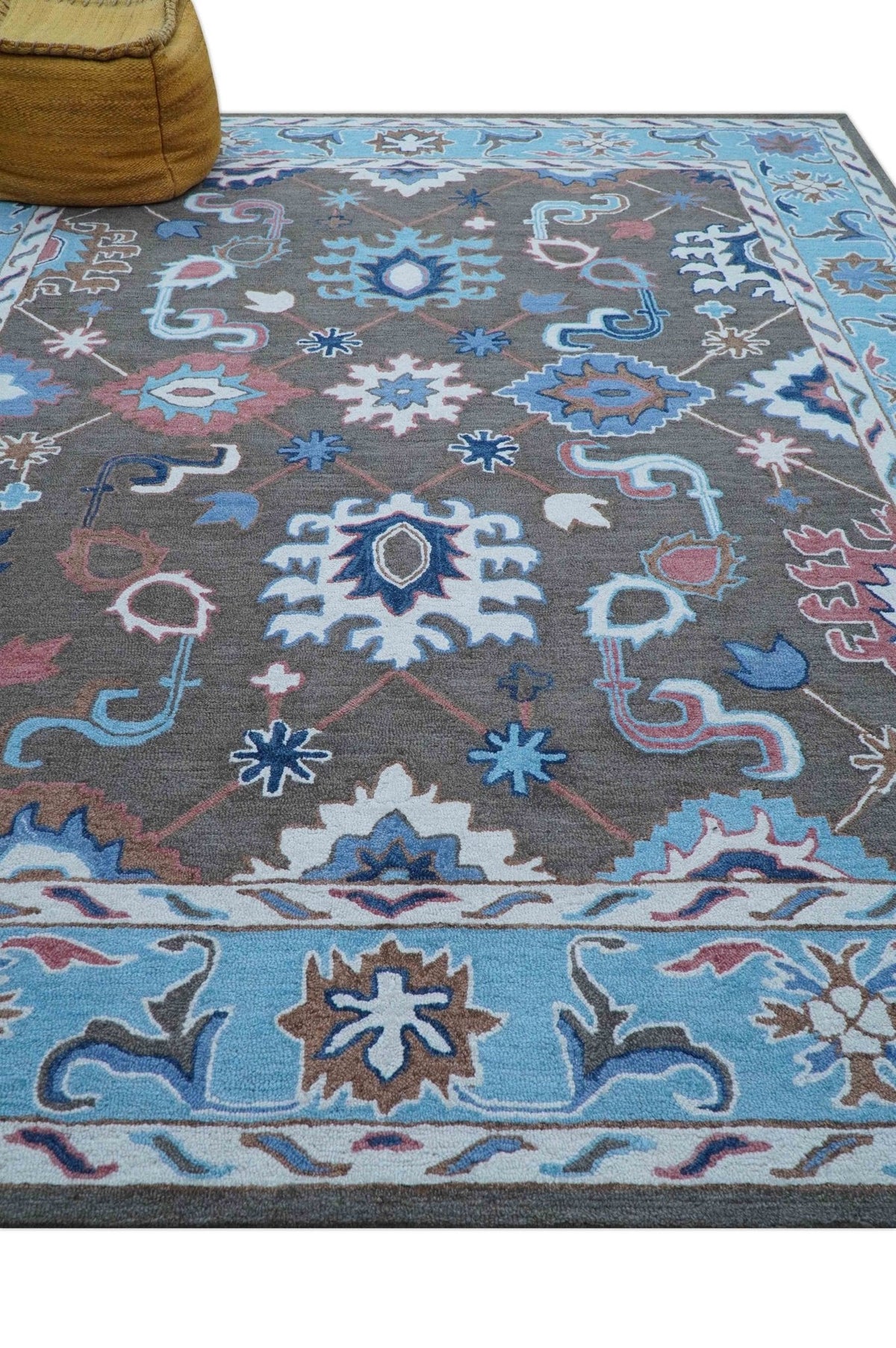 Traditional Style Gray And Blue Hand Tufted Wool Rug.