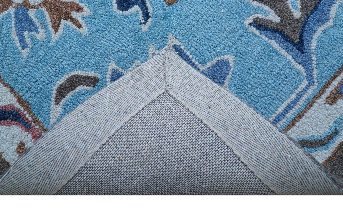 Traditional Style Gray And Blue Hand Tufted Wool Rug.