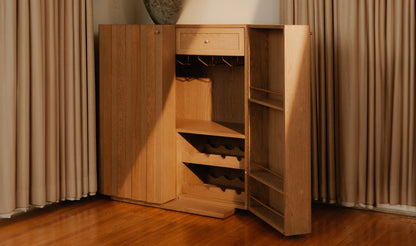 Moe's Home Collection Vermentino Bar Cabinet Oak Vermentino Bar Cabinet Oak