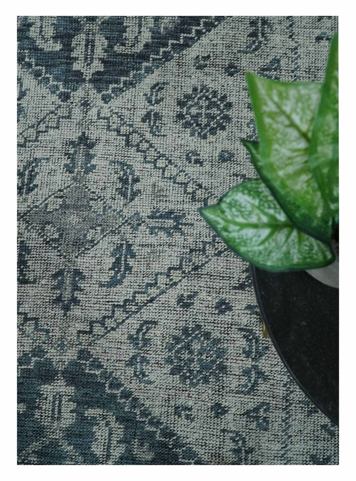 Vintage Style Distressed Traditional Hand Knotted Serapi Silver and Gray Multi Size Area Rug.
