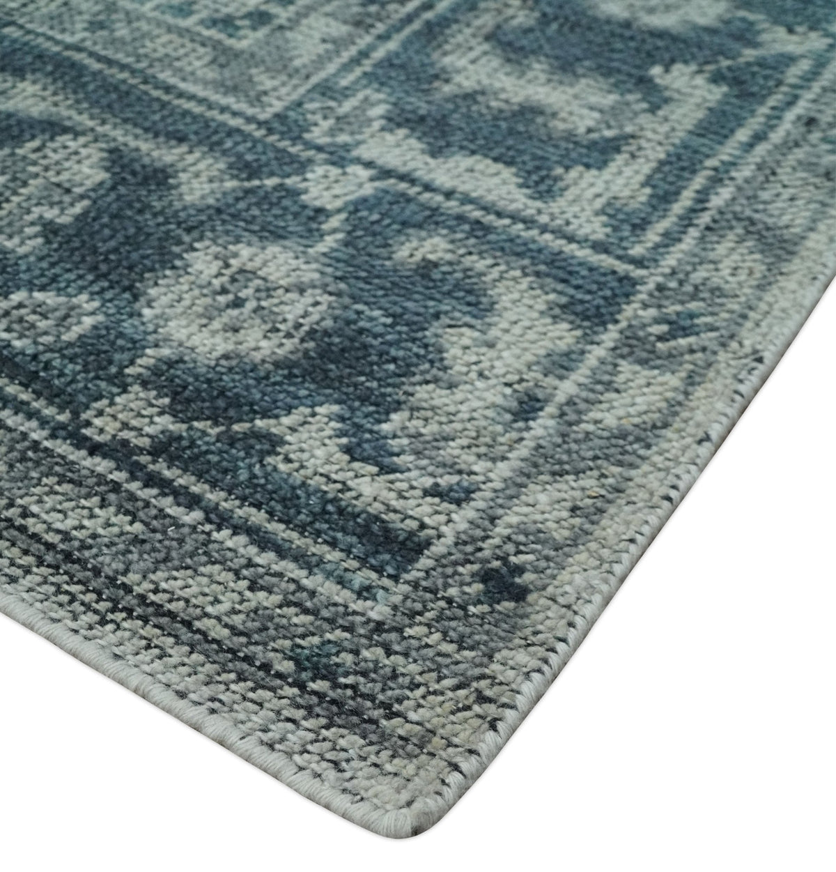 Vintage Style Distressed Traditional Hand Knotted Serapi Silver and Gray Multi Size Area Rug.