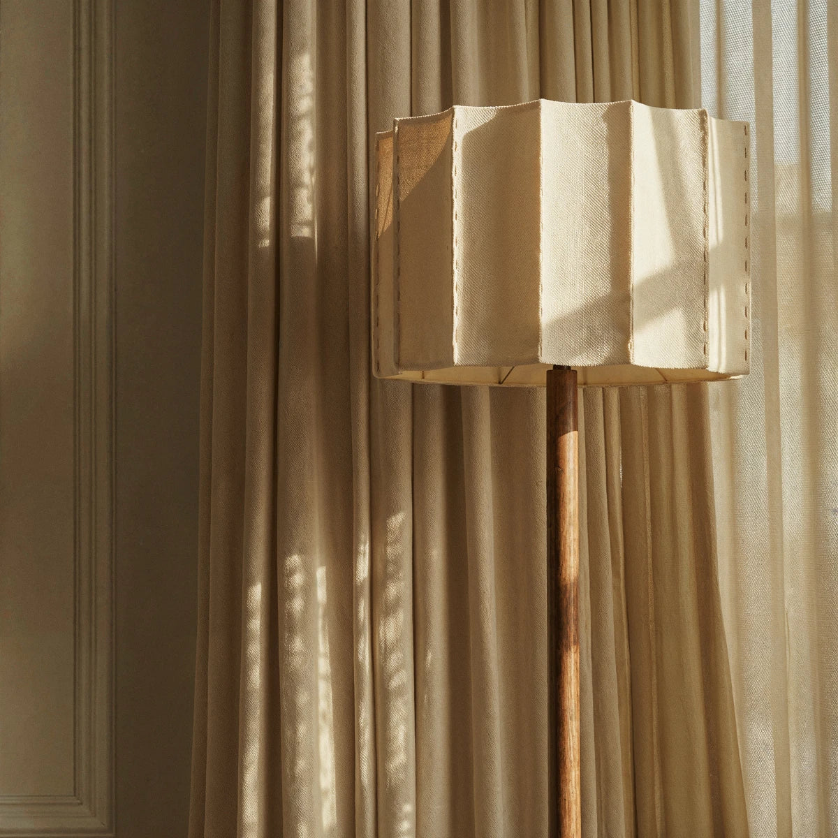 Zasta Floor Lamp.