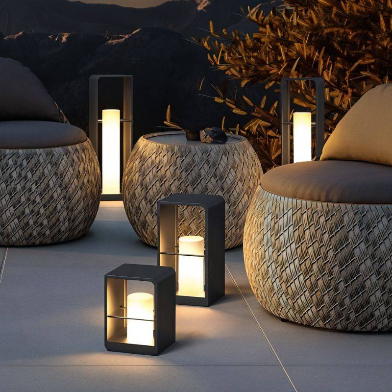 Zence Outdoor Garden Lamp.