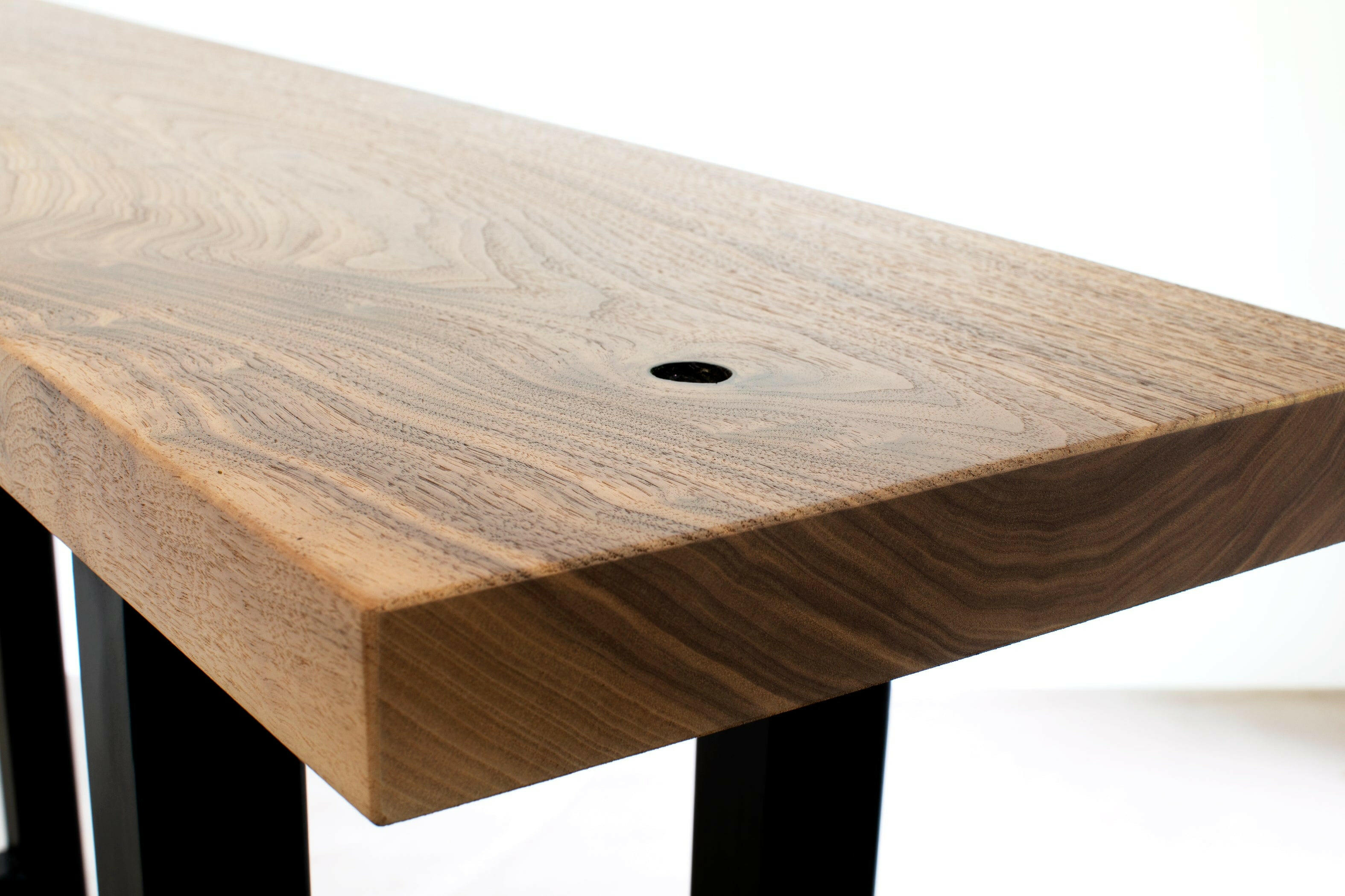 Solid table online